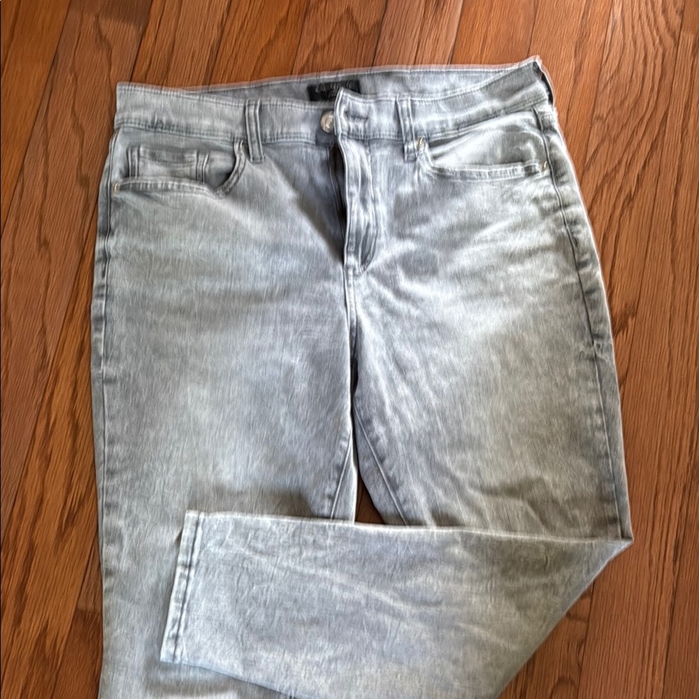 Women’s Gray Jeans